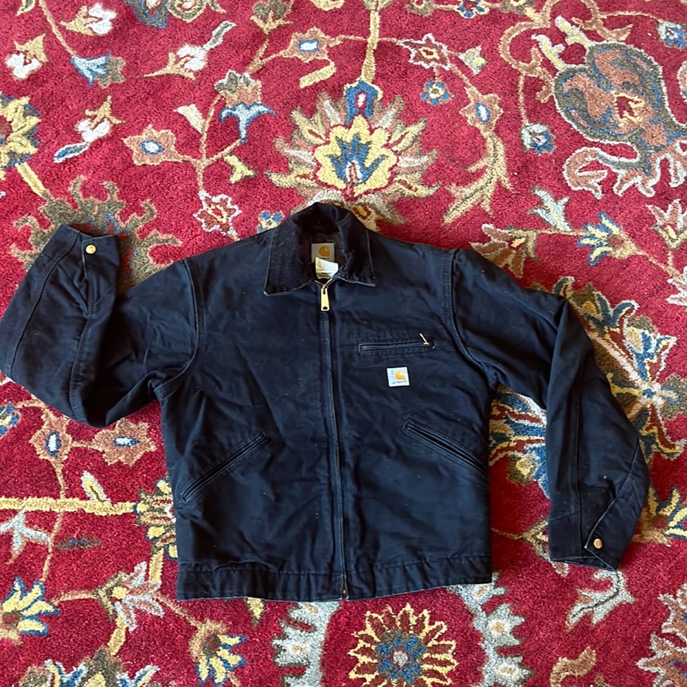 Small men’s or medium ladies jacket. There is a lot of life left here!